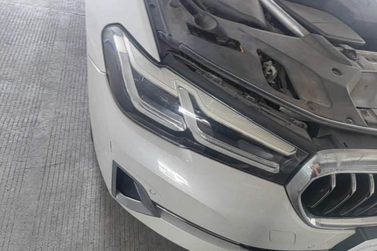 Used BMW 5 Series 2023 530Li Leading Edition Luxury Package Right Front Headlight
