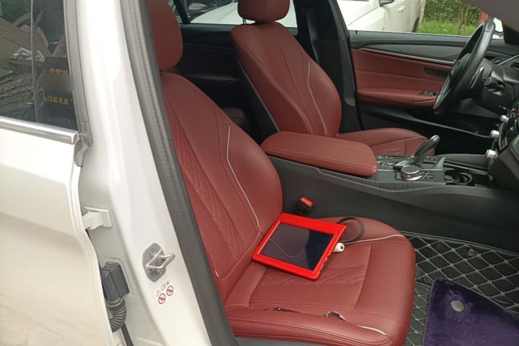 Used BMW 5 Series 2023 530Li Leading Model M Sport Package Right Front Seat