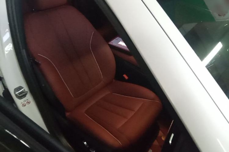 Used BMW 5 Series 2023 530Li Leading Model M Sport Package Right Front Seat