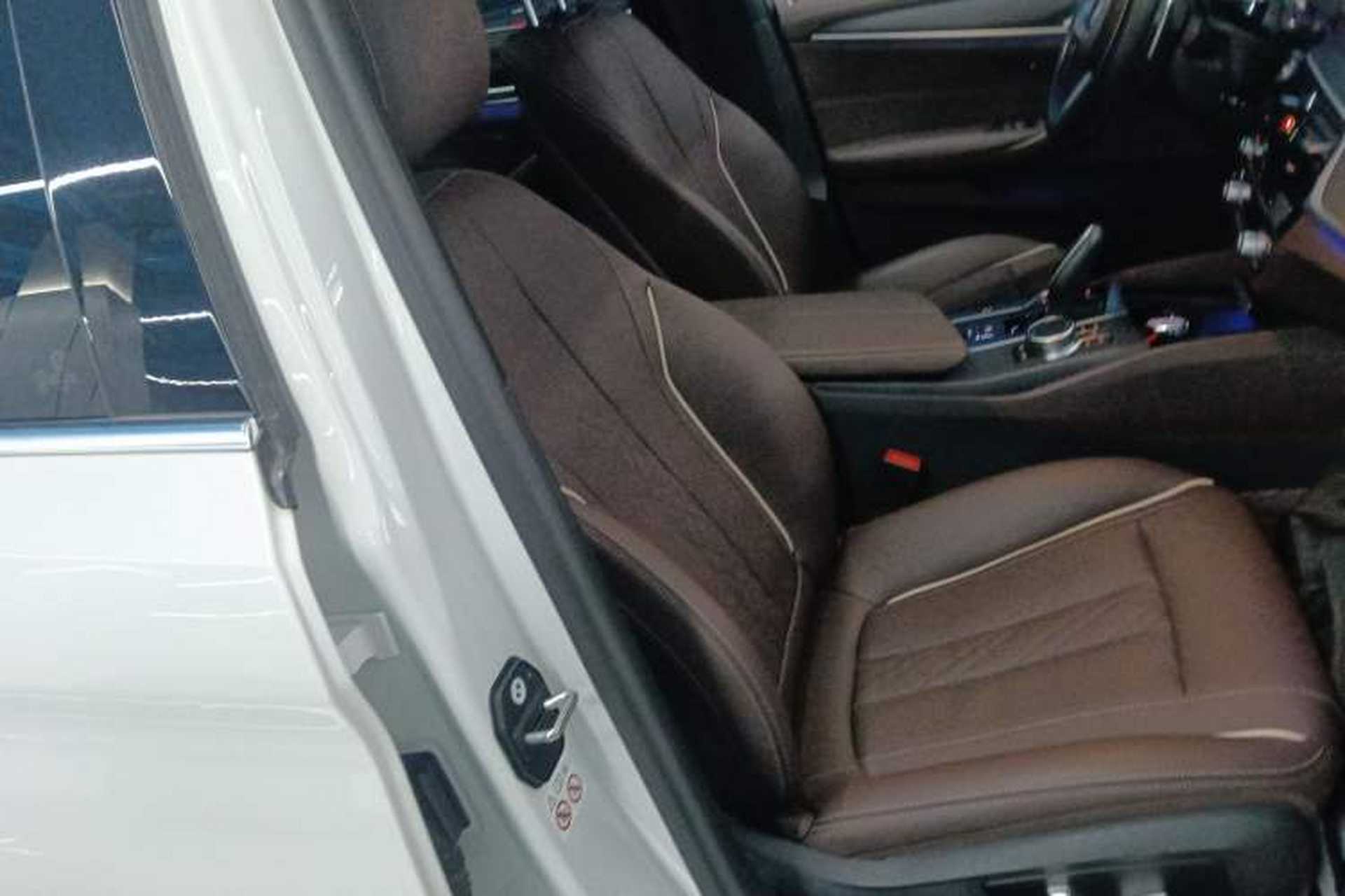 Used BMW 5 Series 2023 530Li Leading Model M Sport Package Right Front Seat