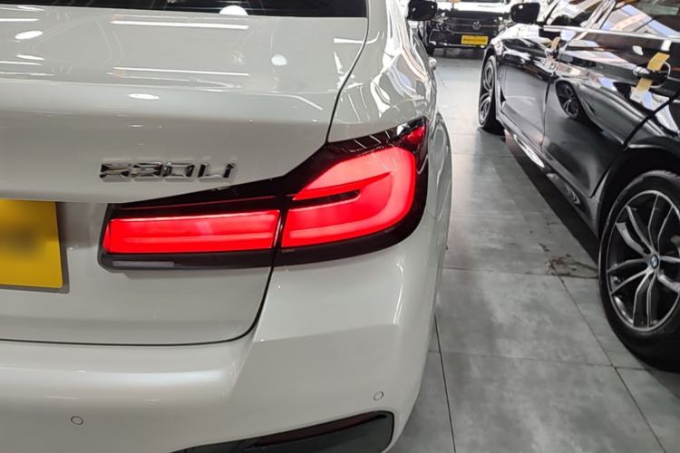 Used BMW 5 Series 2023 Restyled 530Li Leading Edition M Sport Package Right Rear Taillight