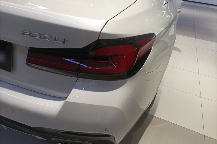 Used BMW 5 Series 2023 530Li Leading Model M Sport Package Right Rear Taillight