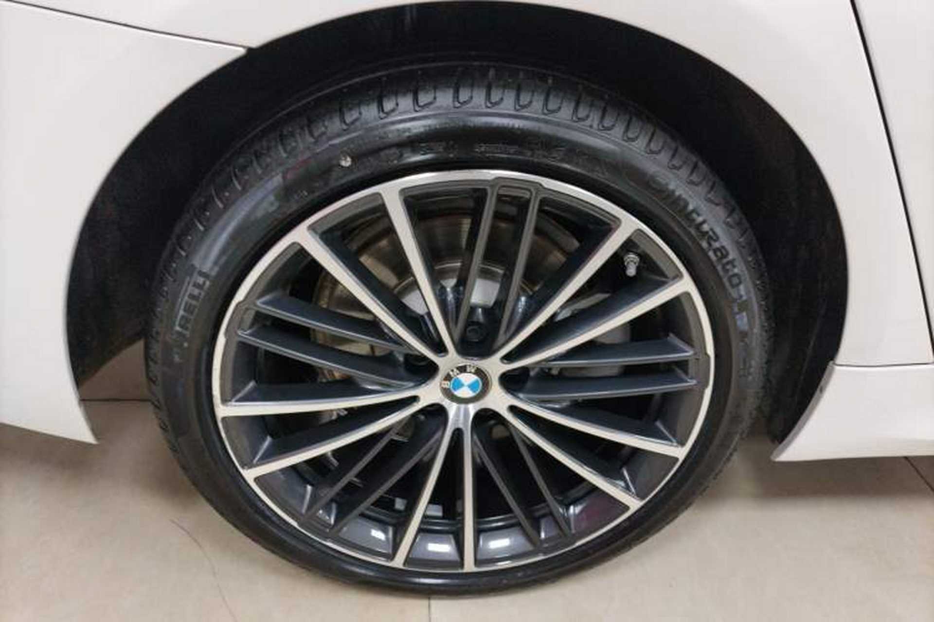 Used BMW 5 Series 2023 530Li Leading Model M Sport Package Right Rear Wheel Hub