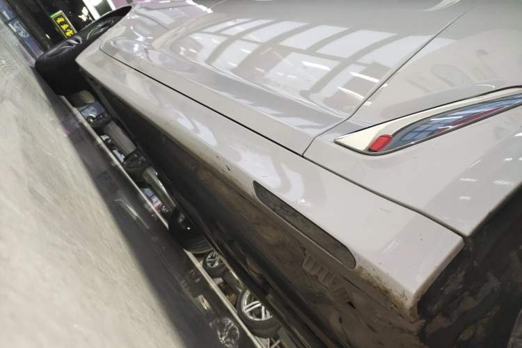 Used BMW 5 Series 2023 530Li Leading Edition Luxury Package Right Side Sill