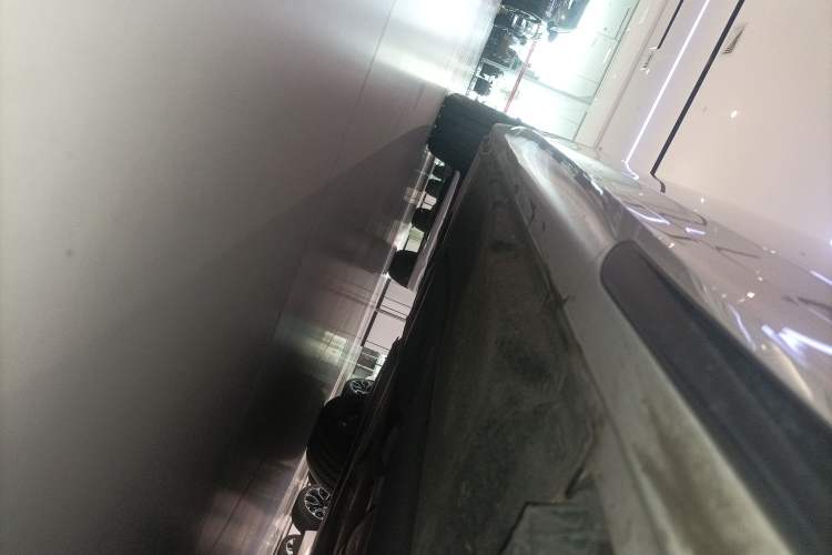 Used BMW 5 Series 2023 530Li Leading Model M Sport Package Right Side Sill