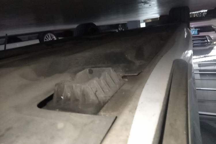 Used BMW 5 Series 2023 530Li Leading Model M Sport Package Right Side Sill