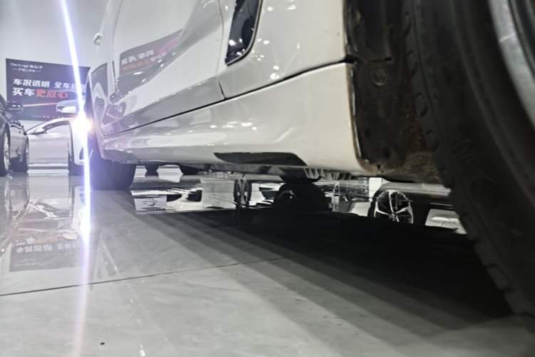 Used BMW 5 Series 2023 530Li Leading Model M Sport Package Right Side Sill