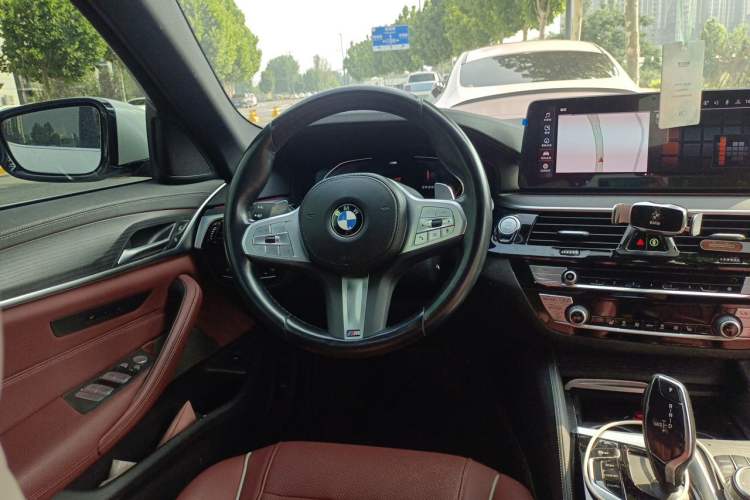 Used BMW 5 Series 2023 530Li Leading Model M Sport Package Steering Wheel