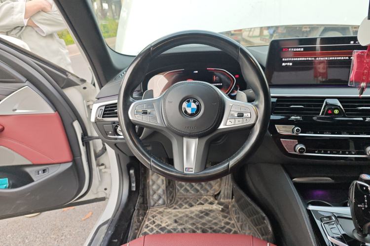 Used BMW 5 Series 2023 530Li Leading Model M Sport Package Steering Wheel