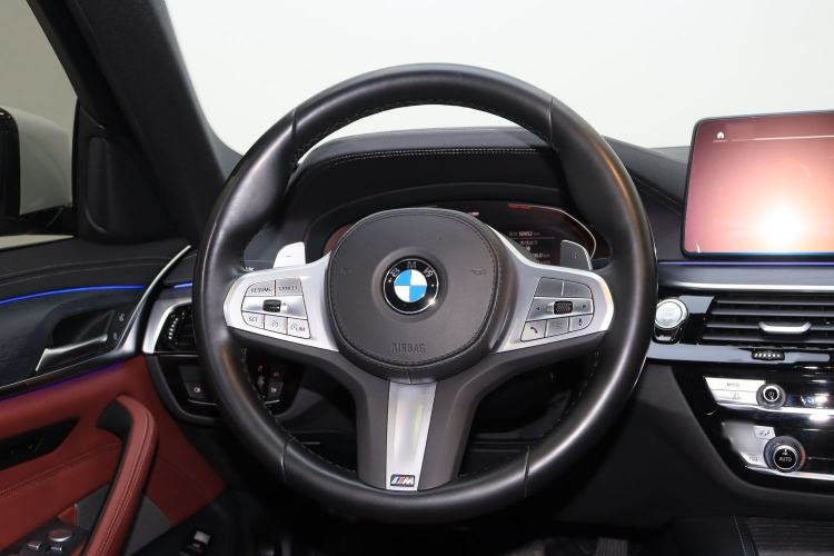 Used BMW 5 Series 2023 530Li Leading Model M Sport Package Steering Wheel