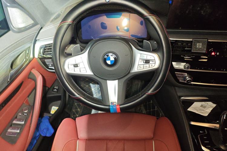 Used BMW 5 Series 2023 530Li Luxury Edition M Sport Package Steering Wheel