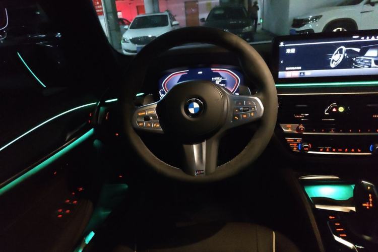 Used BMW 5 Series 2023 530Li Leading Model M Sport Package Steering Wheel