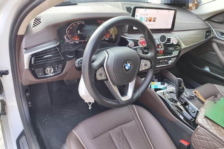 Used BMW 5 Series 2023 530Li Leading Edition Luxury Package Steering Wheel