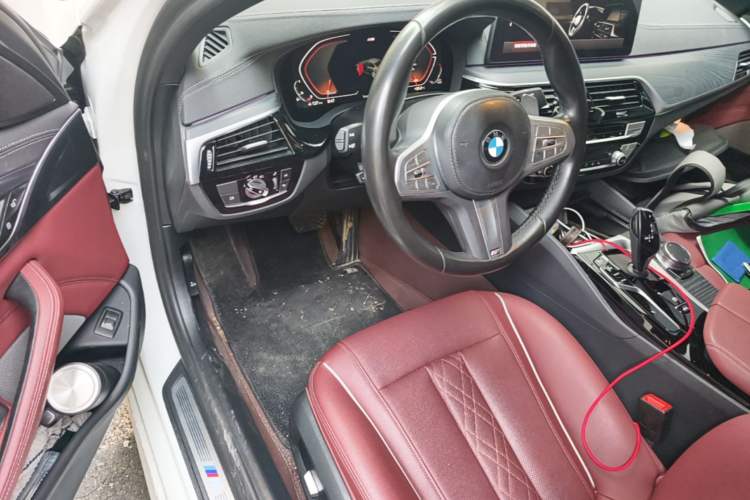 Used BMW 5 Series 2023 530Li Leading Model M Sport Package Steering Wheel
