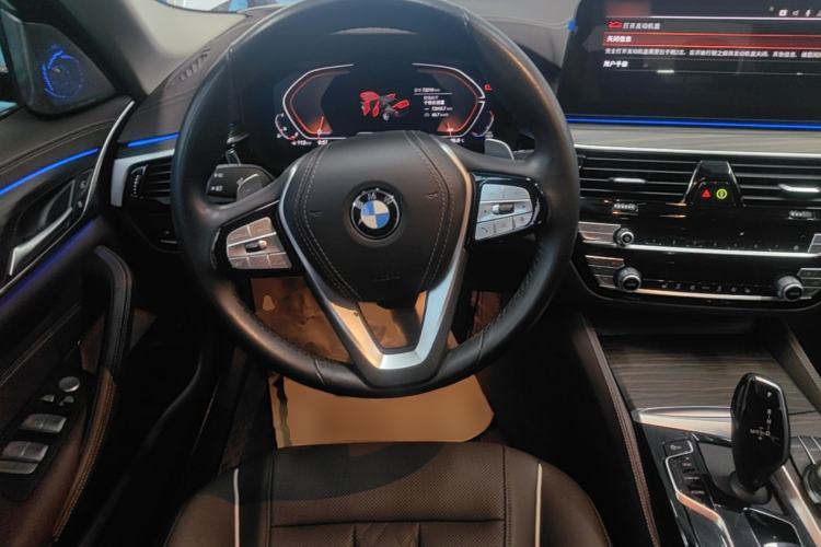 Used BMW 5 Series 2023 530Li Leading Edition Luxury Package Steering Wheel