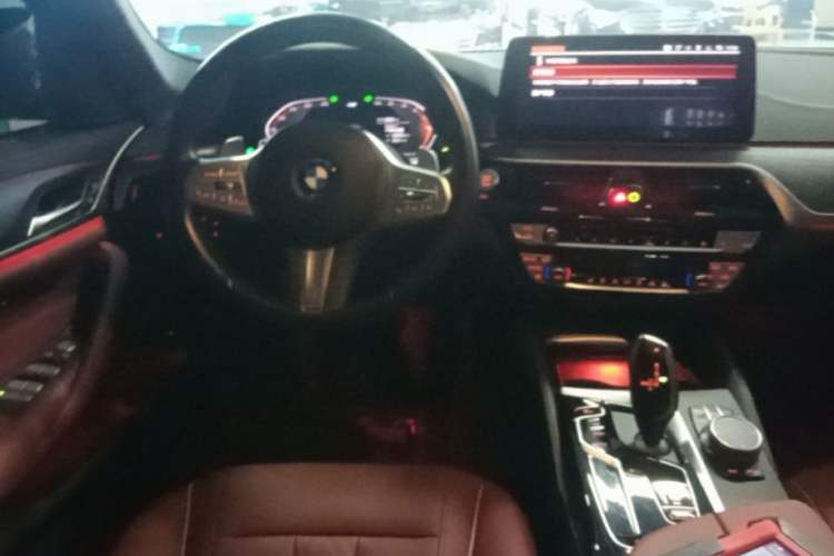 Used BMW 5 Series 2023 530Li Leading Model M Sport Package Steering Wheel