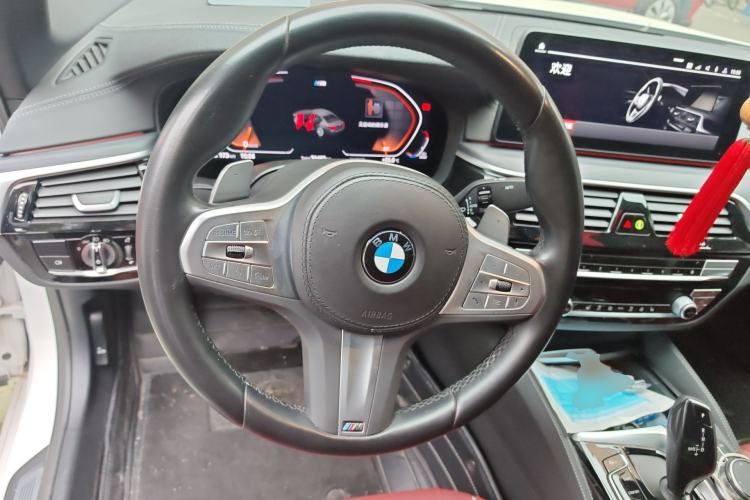 Used BMW 5 Series 2023 530Li Leading Model M Sport Package Steering Wheel