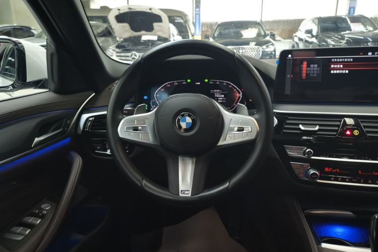 Used BMW 5 Series 2023 530Li Leading Model M Sport Package Steering Wheel