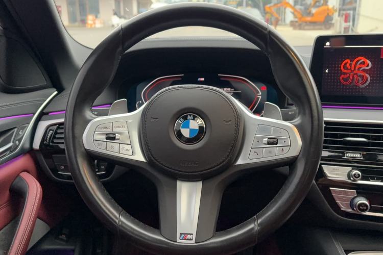 Used BMW 5 Series 2023 530Li Leading Model M Sport Package Steering Wheel
