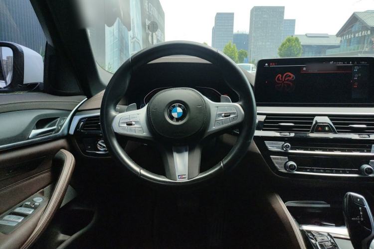 Used BMW 5 Series 2023 530Li Leading Model M Sport Package Steering Wheel