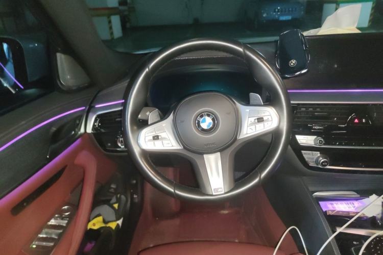 Used BMW 5 Series 2023 530Li Luxury Edition M Sport Package Steering Wheel