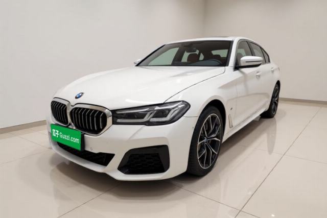 BMW 5 Series 2023 530Li Luxury Edition M Sport Package usado