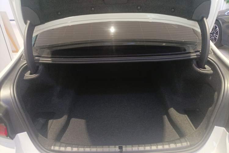 Used BMW 5 Series 2023 530Li Leading Model M Sport Package Trunk