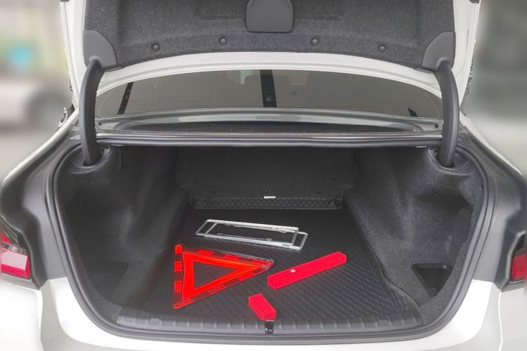 Used BMW 5 Series 2023 530Li Leading Model M Sport Package Trunk