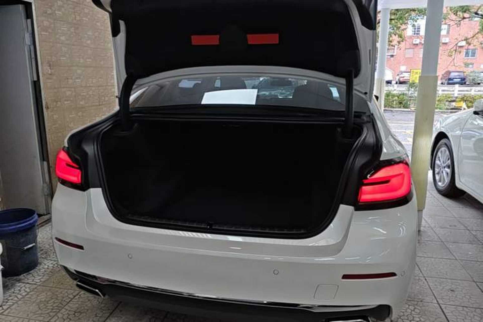 Used BMW 5 Series 2023 530Li Leading Edition Luxury Package Trunk