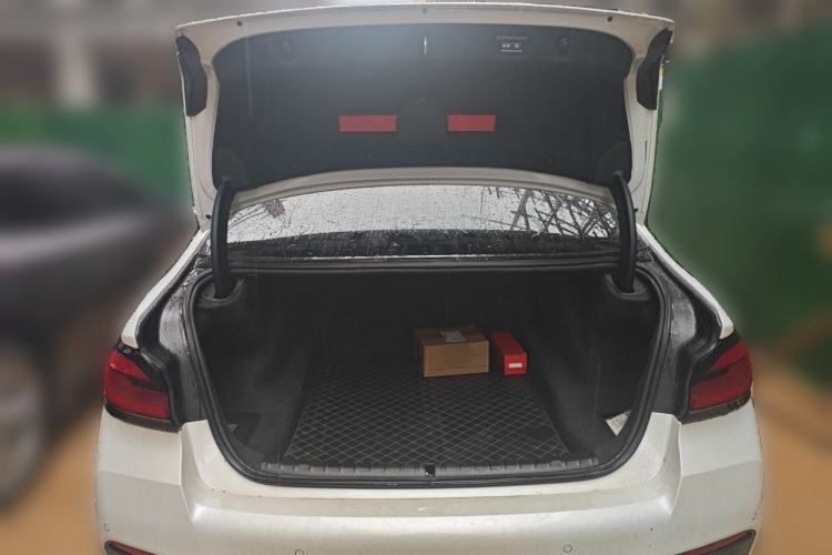 Used BMW 5 Series 2023 Restyled 530Li Leading Edition M Sport Package Trunk