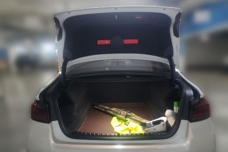 Used BMW 5 Series 2023 530Li Leading Model M Sport Package Trunk