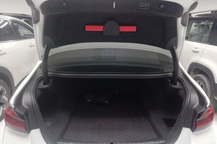 Used BMW 5 Series 2023 530Li Leading Model M Sport Package Trunk