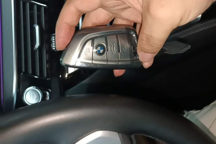 Used BMW 5 Series 2023 530Li Leading Model M Sport Package Vehicle Key