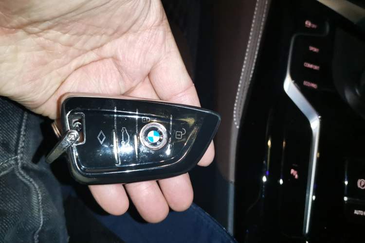 Used BMW 5 Series 2023 Restyled 530Li Leading Edition M Sport Package Vehicle Key