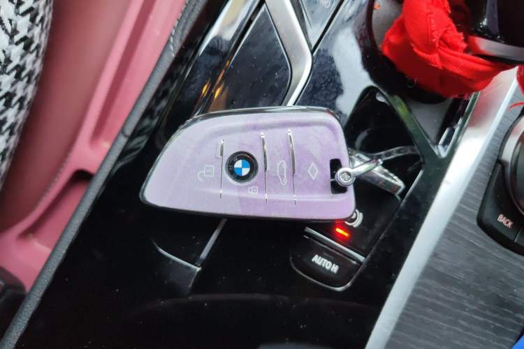 Used BMW 5 Series 2023 530Li Leading Model M Sport Package Vehicle Key