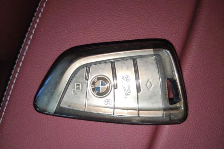Used BMW 5 Series 2023 530Li Leading Model M Sport Package Vehicle Key