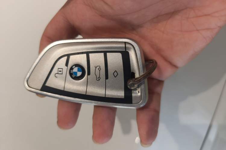 Used BMW 5 Series 2023 530Li Leading Edition Luxury Package Vehicle Key