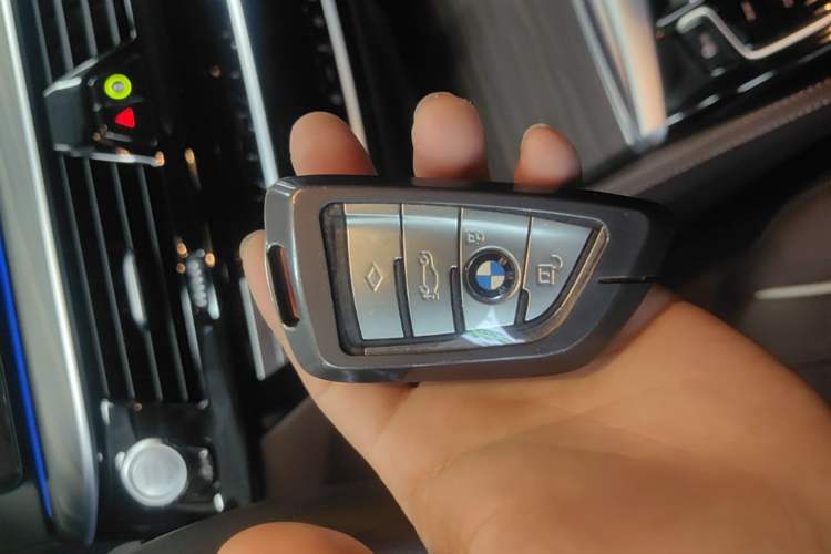Used BMW 5 Series 2023 530Li Leading Edition Luxury Package Vehicle Key
