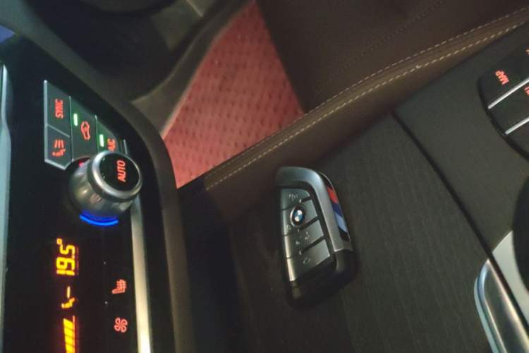 Used BMW 5 Series 2023 530Li Leading Model M Sport Package Vehicle Key