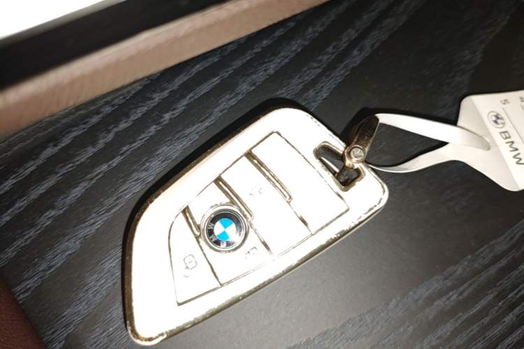 Used BMW 5 Series 2023 530Li Leading Model M Sport Package Vehicle Key