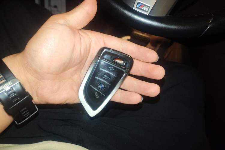Used BMW 5 Series 2023 530Li Leading Model M Sport Package Vehicle Key