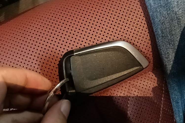 Used BMW 5 Series 2023 530Li Leading Model M Sport Package Vehicle Key