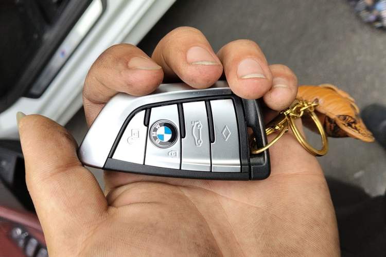 Used BMW 5 Series 2023 530Li Leading Model M Sport Package Vehicle Key