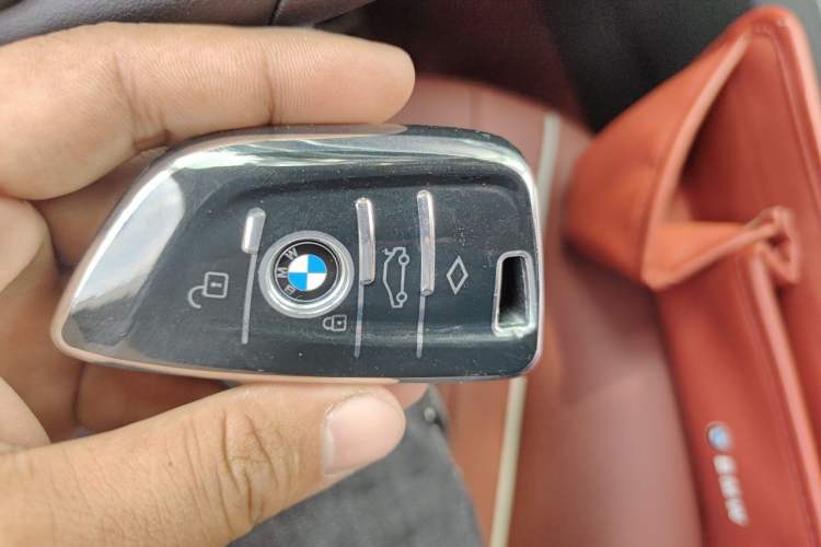 Used BMW 5 Series 2023 530Li Leading Edition Luxury Package Vehicle Key