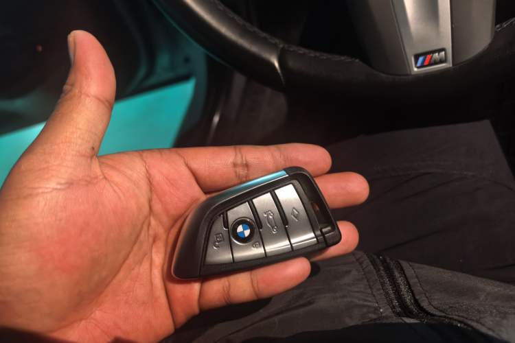 Used BMW 5 Series 2023 530Li xDrive M Sport Package Vehicle Key