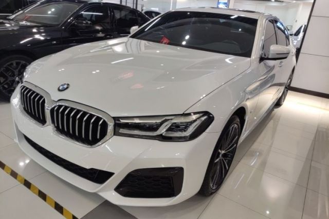 Used BMW 5 Series 2023 530Li Leading Model M Sport Package