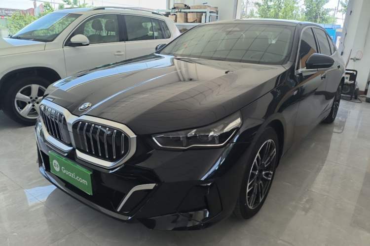 Ojetý BMW 5 Series 2024 525Li M Sport Package Guazi used car, China used car export, Used car for sale, Used  cars, Cheapest cars for sale