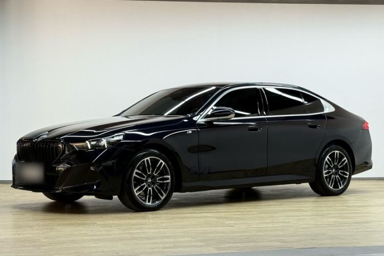 BMW 5 Series 2024 525Li M Sport Package