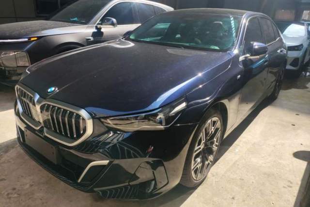 Used BMW 5 Series 2024 530Li Luxury Edition M Sport Package