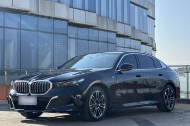 Used BMW 5 Series 2024 525Li M Sport Package